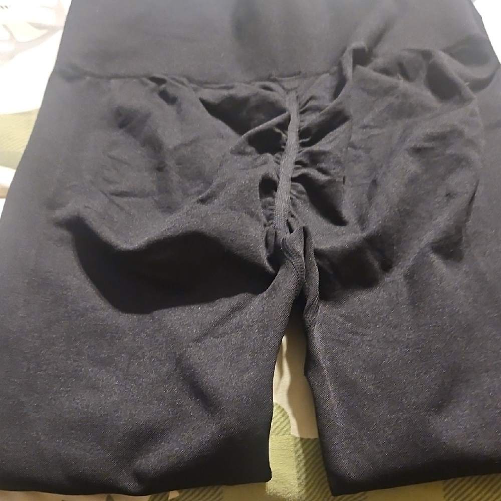 Black Ruched Leggings